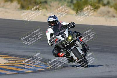 media/Dec-18-2022-SoCal Trackdays (Sun) [[8099a50955]]/Turn 10 (140pm)/